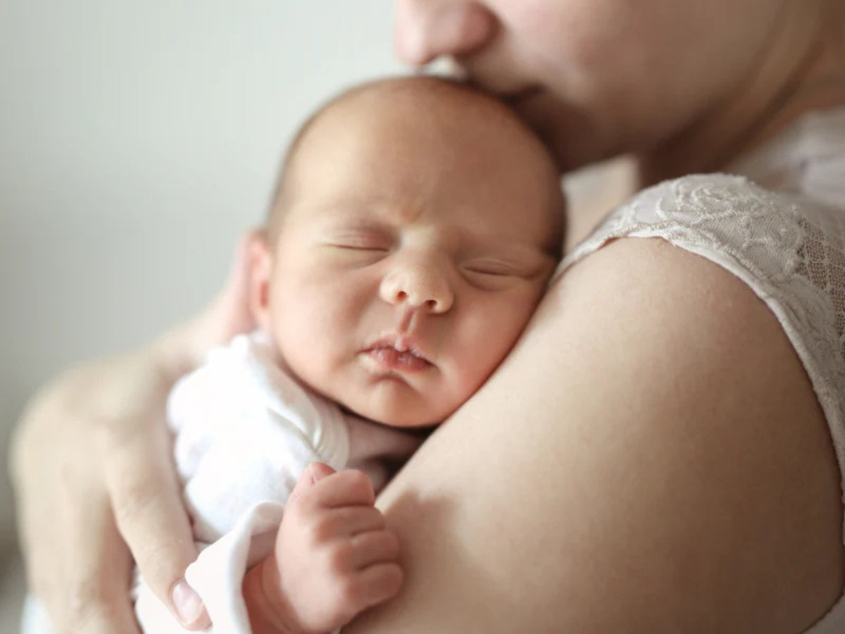 Schlafarchitektur eines Babys verstehen – Schlafphasen & Entwicklung im Gehirn