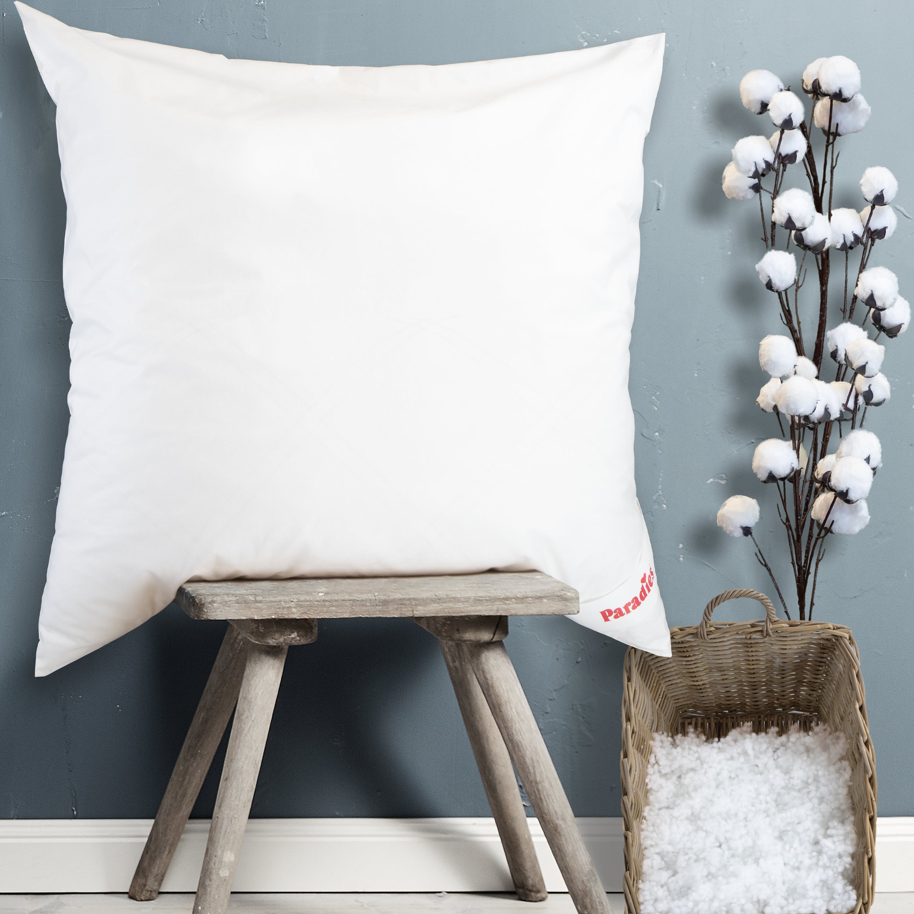 Paradies Softy Top medium Bio auf einem Hocker mit einer Baumwollpflanze #größe_80x80 cm